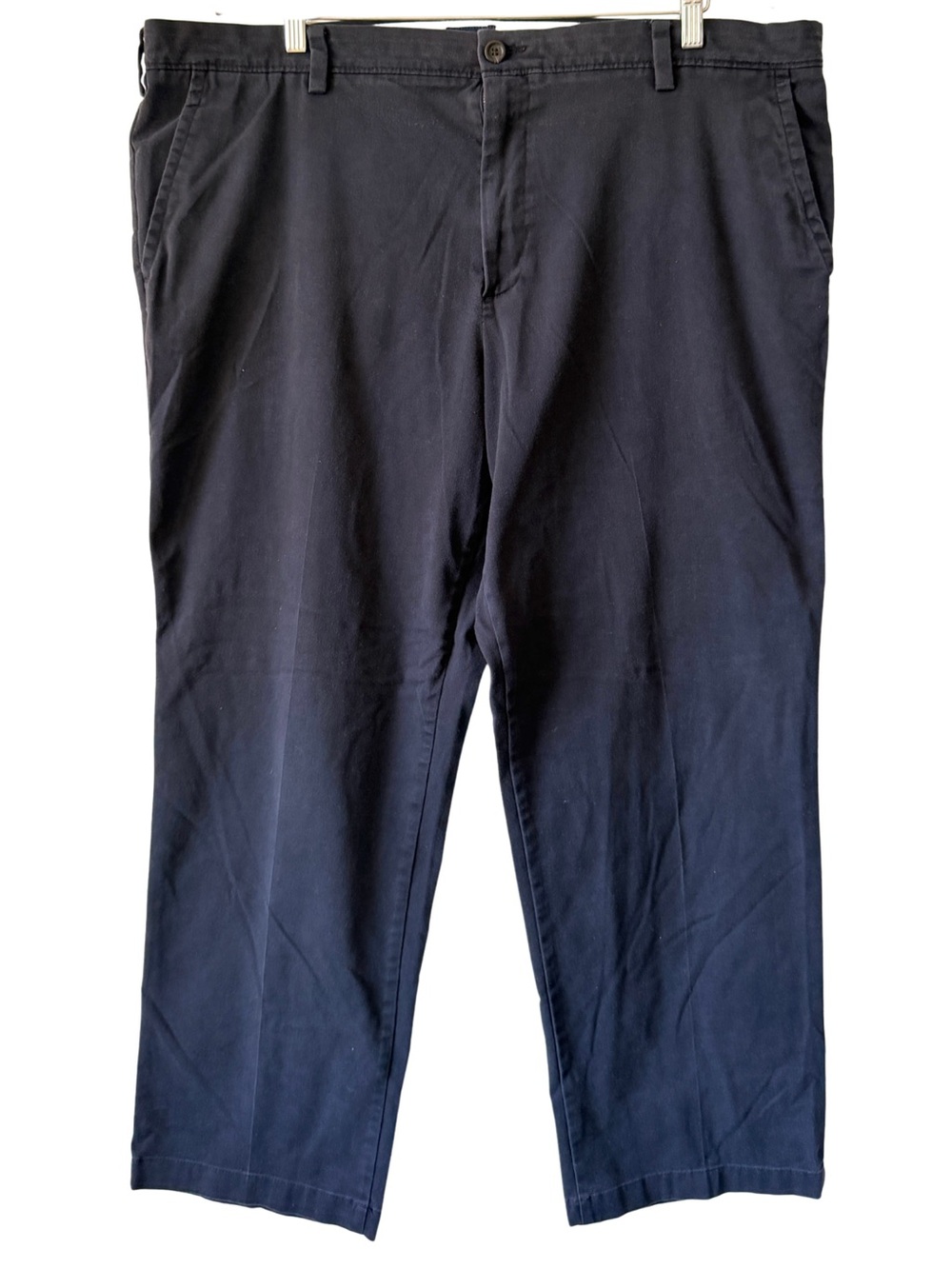 Dockers Classic Fit Work Pants Mens Size 42x30 Straight Leg Chino Navy Blue